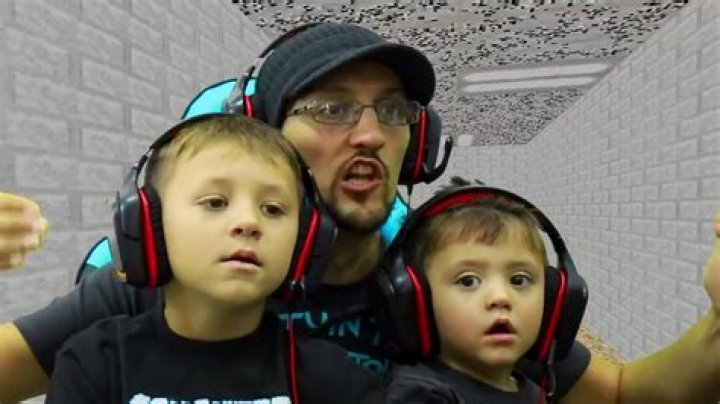 What's Shawn's Age From FGTEEV?